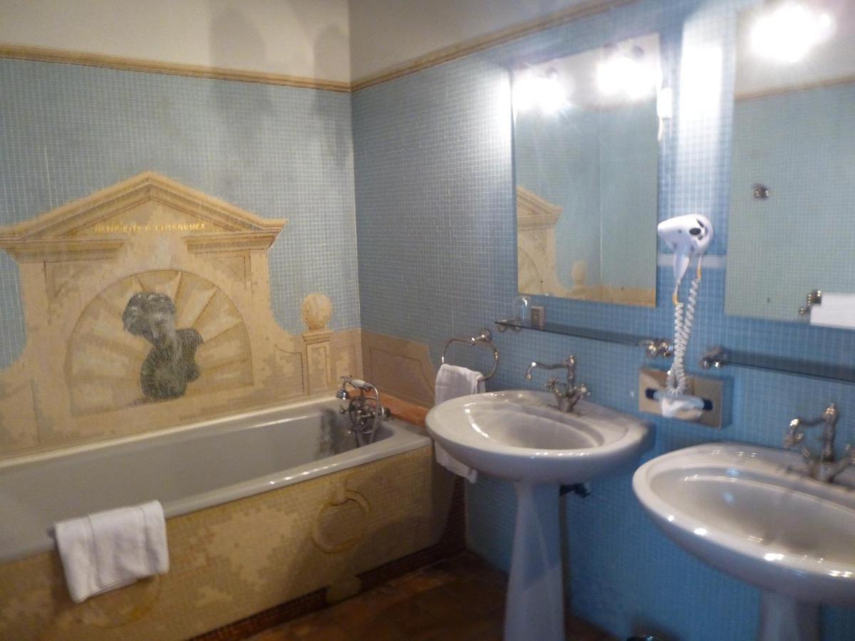Chateau De Hotel