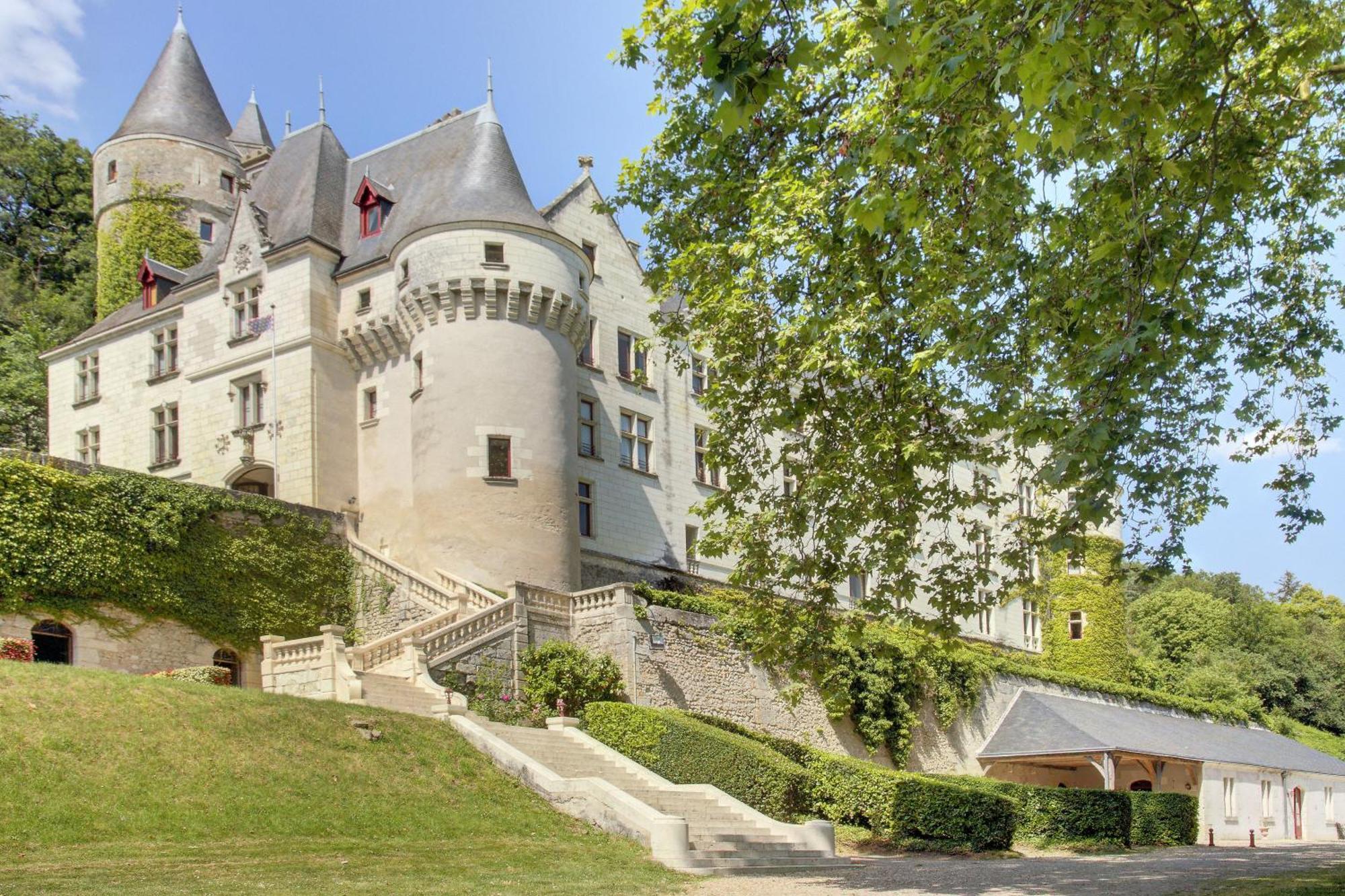 Hotel Chateau De 4*