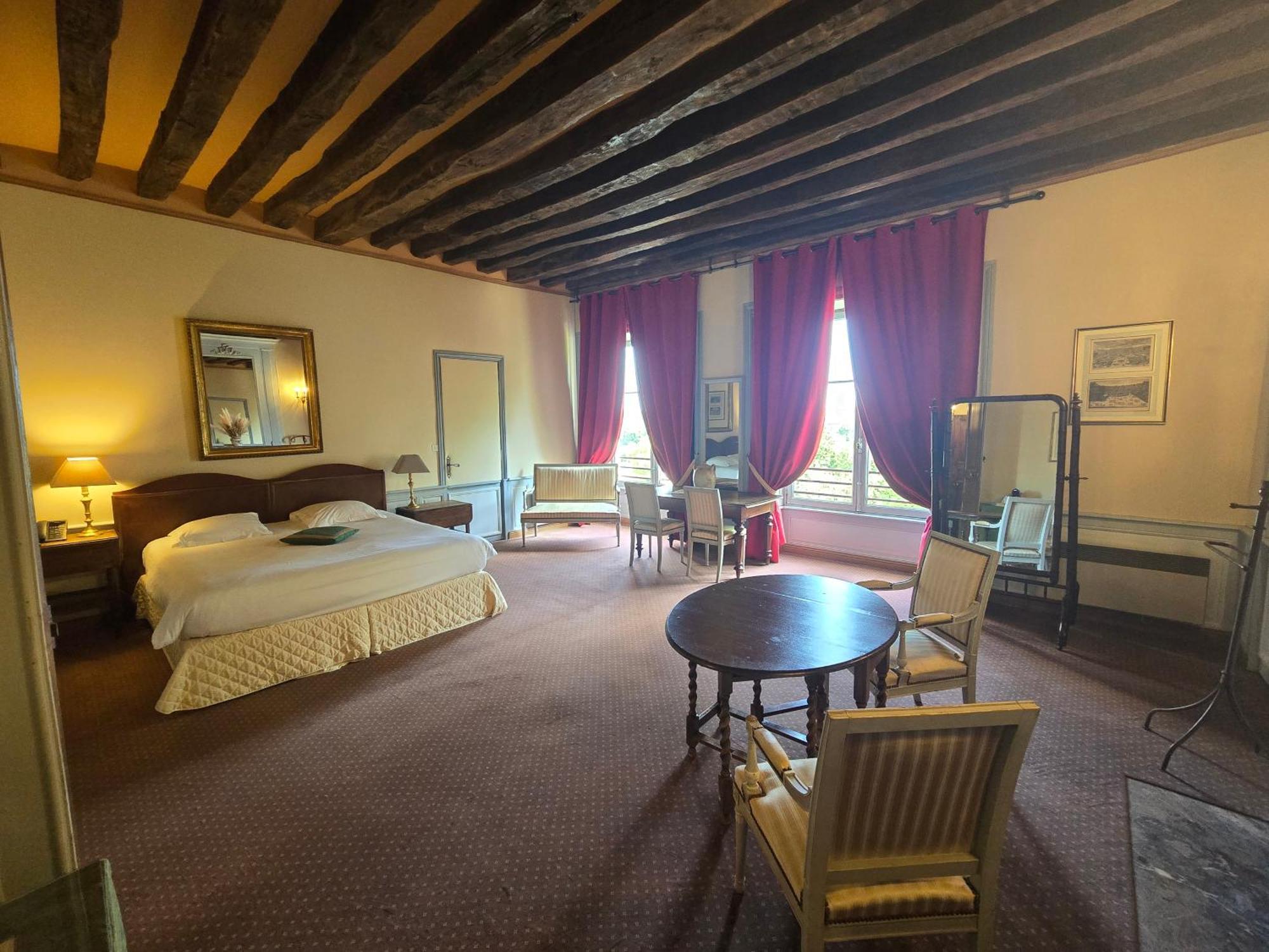 Hotel Chateau De 4*
